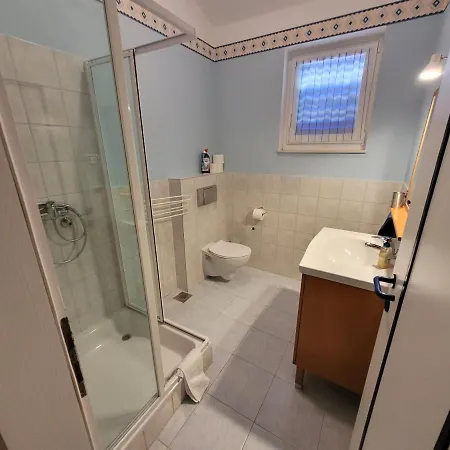 Apartman Roman Mandre Apartment *